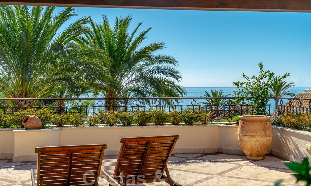 Stylish frontline beach penthouse for sale in Mediterranean style with sea views in Los Monteros, Marbella 38070