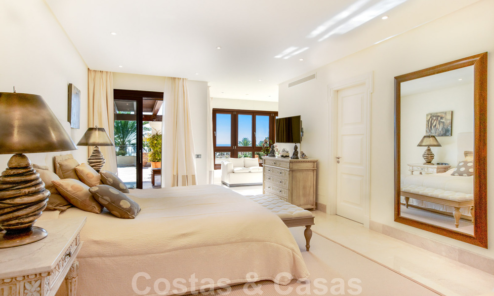 Stylish frontline beach penthouse for sale in Mediterranean style with sea views in Los Monteros, Marbella 38093