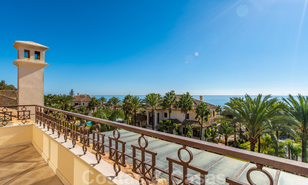 Stylish frontline beach penthouse for sale in Mediterranean style with sea views in Los Monteros, Marbella 38106