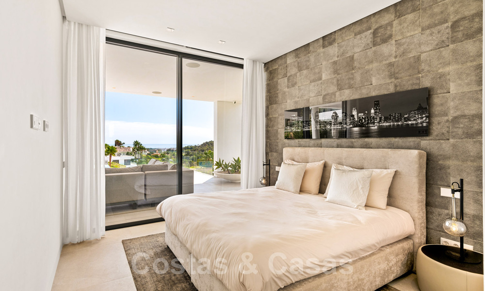 Key ready, designer villa for sale, with stunning golf views, in a prestigious golfing area in Benahavis - Marbella 38127