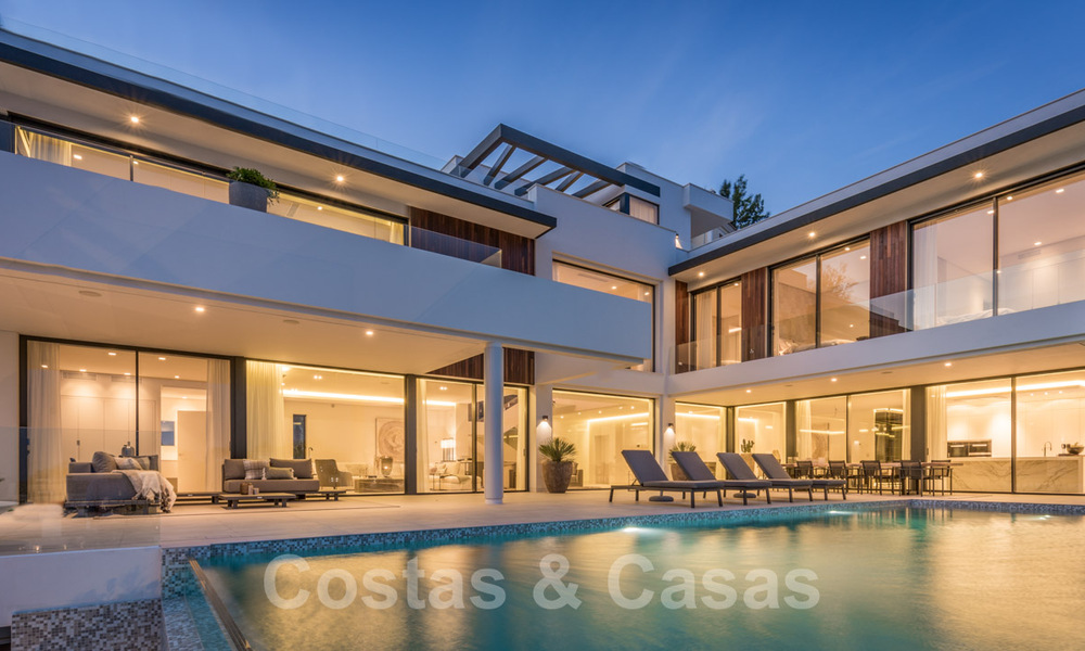 Key ready, designer villa for sale, with stunning golf views, in a prestigious golfing area in Benahavis - Marbella 38131