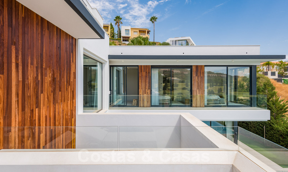 Key ready, designer villa for sale, with stunning golf views, in a prestigious golfing area in Benahavis - Marbella 38140