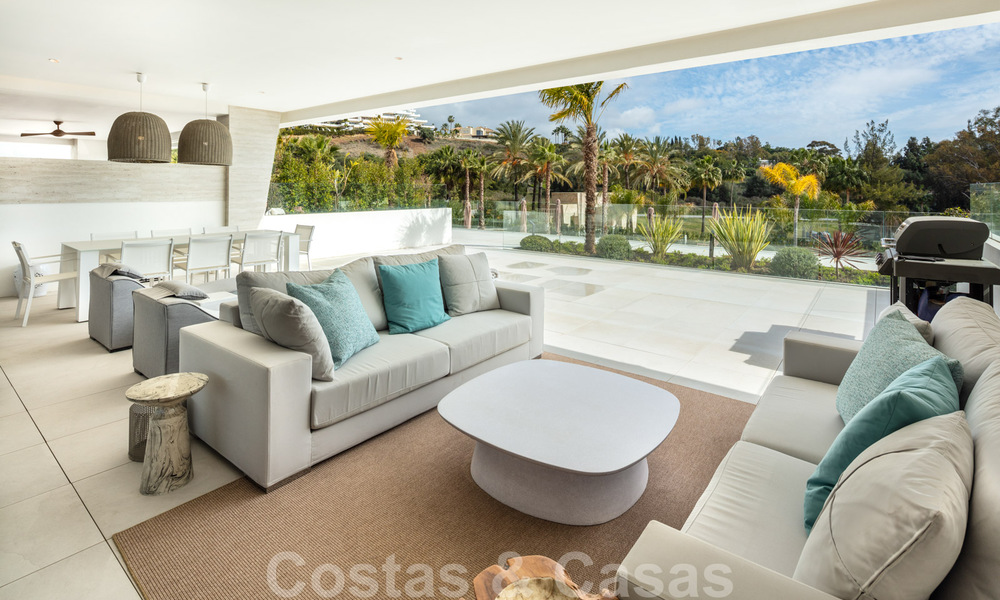 Ready to move in, magnificent, exclusive duplex apartment for sale in Marbella, Golden Mile 38169