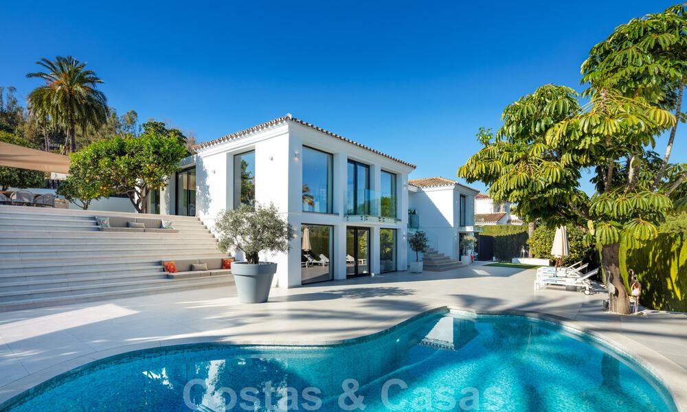 Elegant, very stylish luxury villa for sale in the heart of the Golf Valley in Nueva Andalucia in Marbella 38208