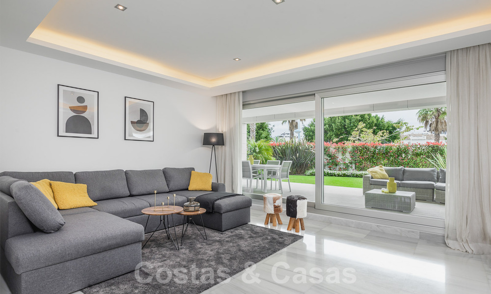 Ready to move in, modern apartment for sale, a stone's throw from the beach and a short walk from the city centre in San Pedro, Marbella 38240