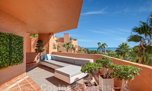 Stunning, newly refurbished apartment for sale with sea views in Hotel Kempinski, Marbella - Estepona 38370
