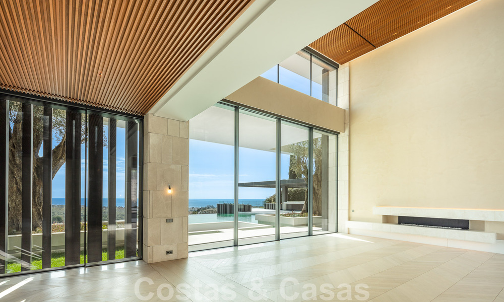 New, modern, majestic villa for sale, frontline golf with panoramic views in five-star golf resort in Marbella - Benahavis 52351