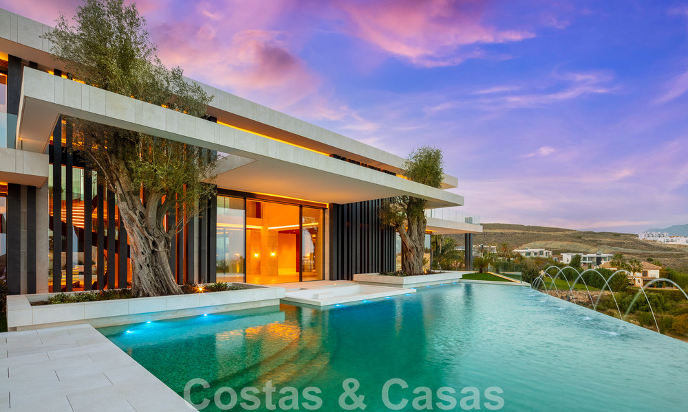 New, modern, majestic villa for sale, frontline golf with panoramic views in five-star golf resort in Marbella - Benahavis 52372