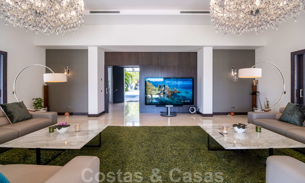 Contemporary luxury villa for sale in frontline golf with stunning views in the exclusive La Zagaleta Golf resort, Benahavis - Marbella 38673