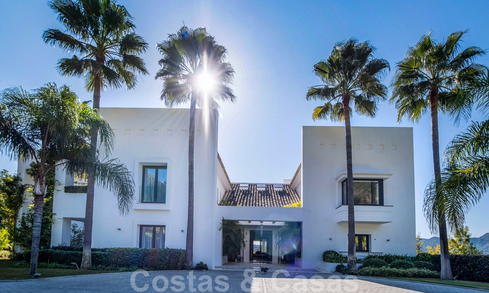 Contemporary luxury villa for sale in frontline golf with stunning views in the exclusive La Zagaleta Golf resort, Benahavis - Marbella 38682