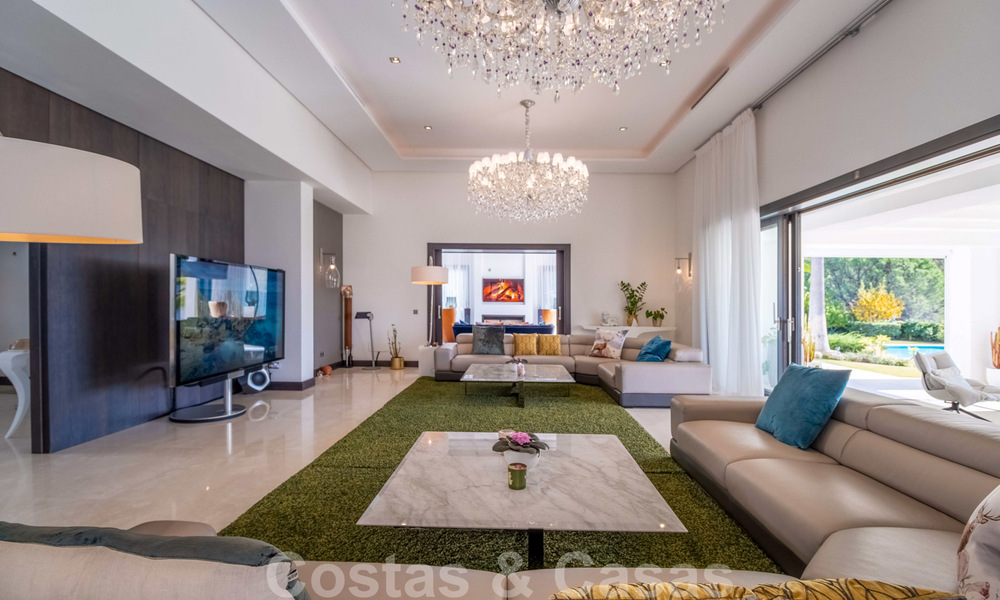 Contemporary luxury villa for sale in frontline golf with stunning views in the exclusive La Zagaleta Golf resort, Benahavis - Marbella 38694