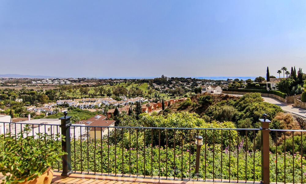 Luxurious villa for sale in a classic Spanish style with panoramic sea views in Benahavis - Marbella 38769