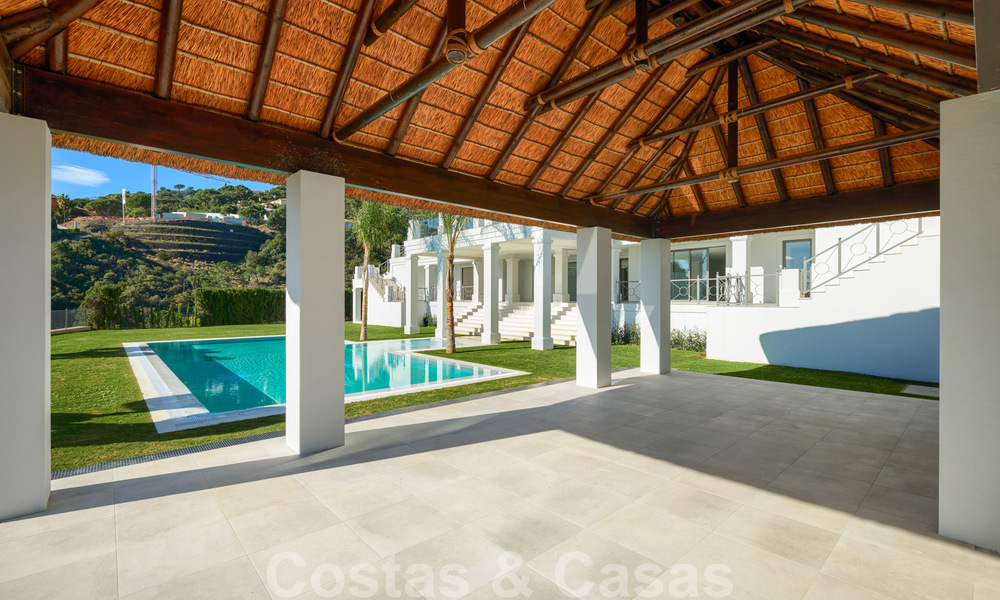 Majestic, contemporary, Mediterranean luxury villa for sale with sea views in the exclusive El Madroñal in Benahavis - Marbella 38838