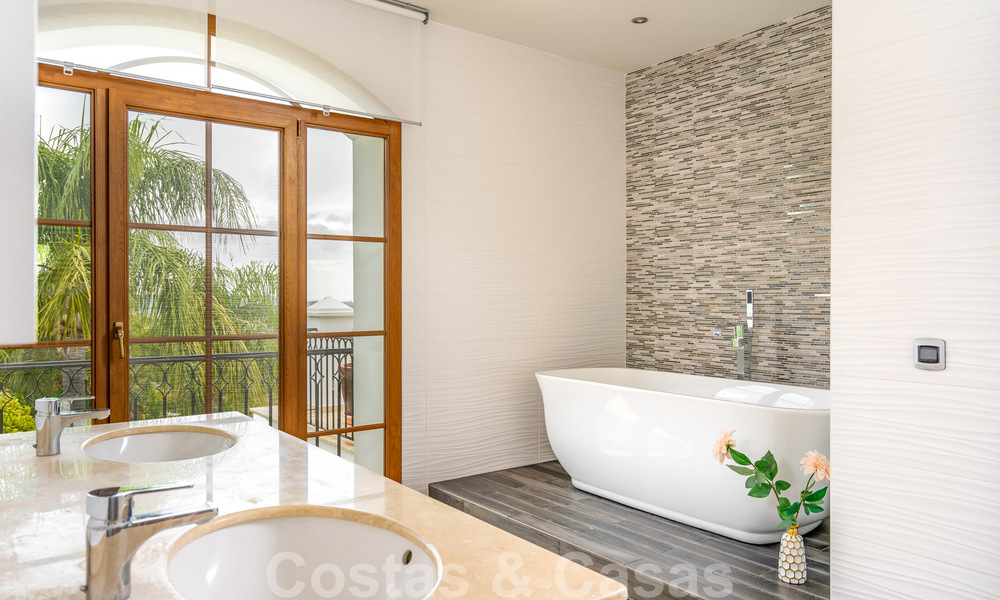 Elegant, Spanish luxury villa for sale on large plot in Mijas, Costa del Sol. Ready to move in. 38949