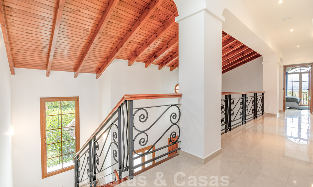 Elegant, Spanish luxury villa for sale on large plot in Mijas, Costa del Sol. Ready to move in. 38970