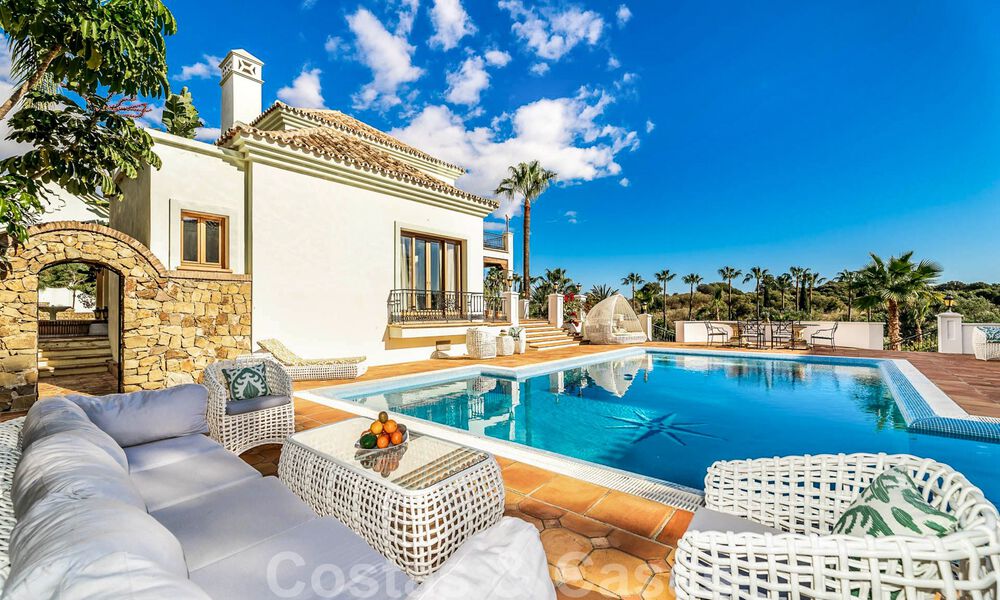 Majestic, palatial estate for sale with guesthouses and surrounded by golf courses in Benahavis - Marbella 38989