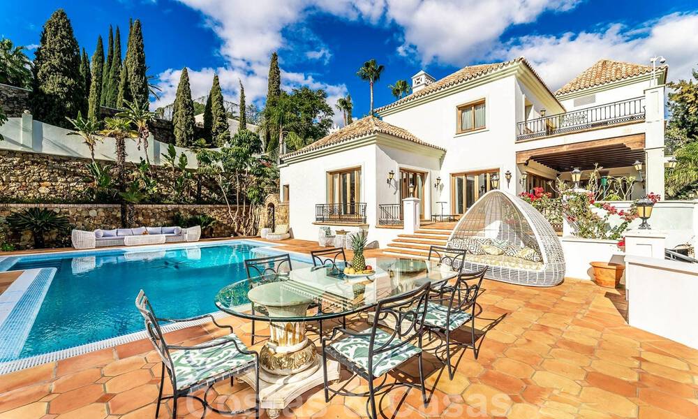 Majestic, palatial estate for sale with guesthouses and surrounded by golf courses in Benahavis - Marbella 38990
