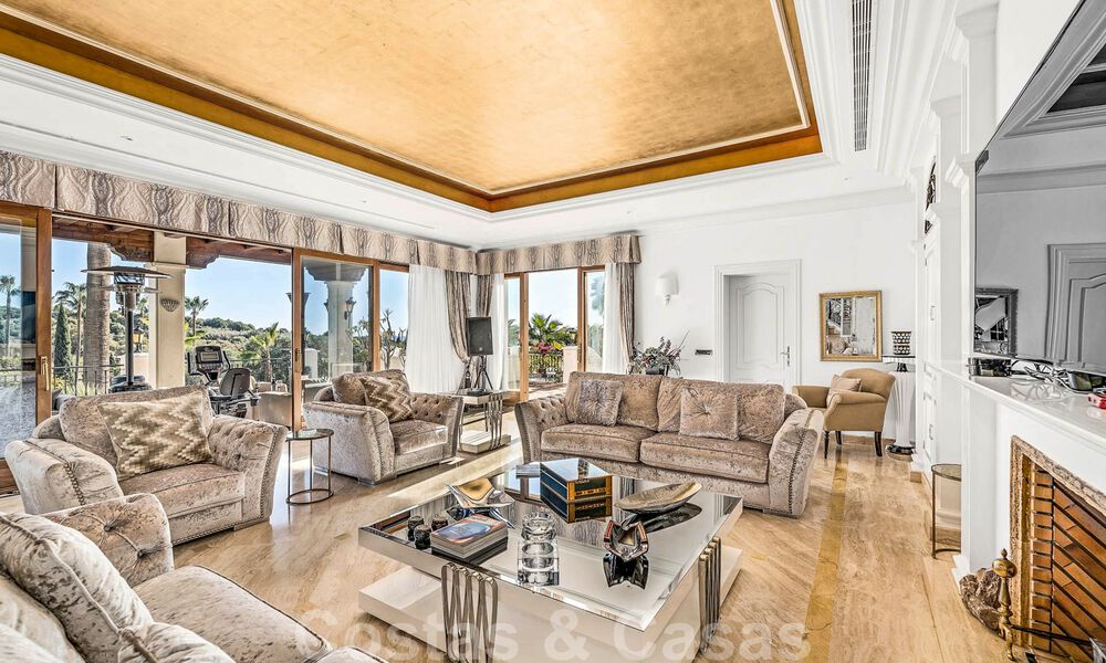 Majestic, palatial estate for sale with guesthouses and surrounded by golf courses in Benahavis - Marbella 39009