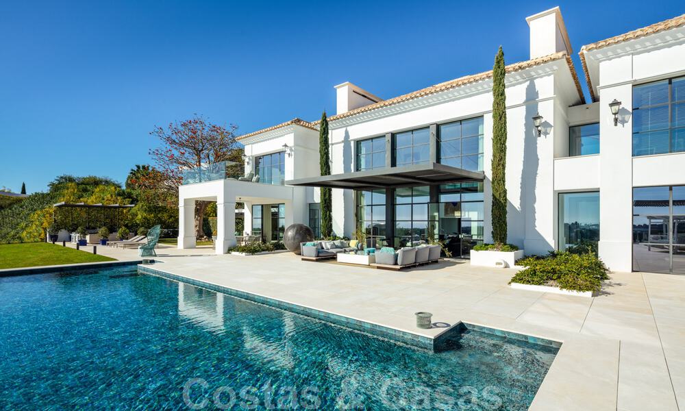 Prestigious, contemporary Mediterranean villa for sale, frontline golf in five star golf resort in Benahavis - Marbella 39012