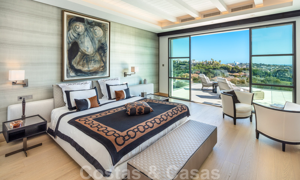 Prestigious, contemporary Mediterranean villa for sale, frontline golf in five star golf resort in Benahavis - Marbella 39027