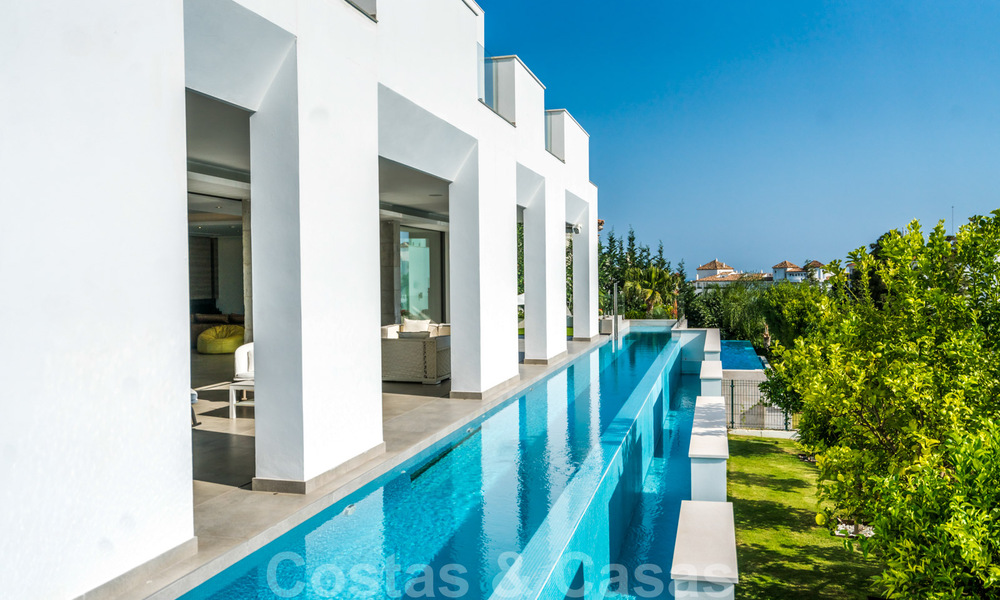 Breathtaking, ultra-modern, luxury villa for sale with panoramic sea views in Nueva Andalucia, Marbella within walking distance to Puerto Banus 39206
