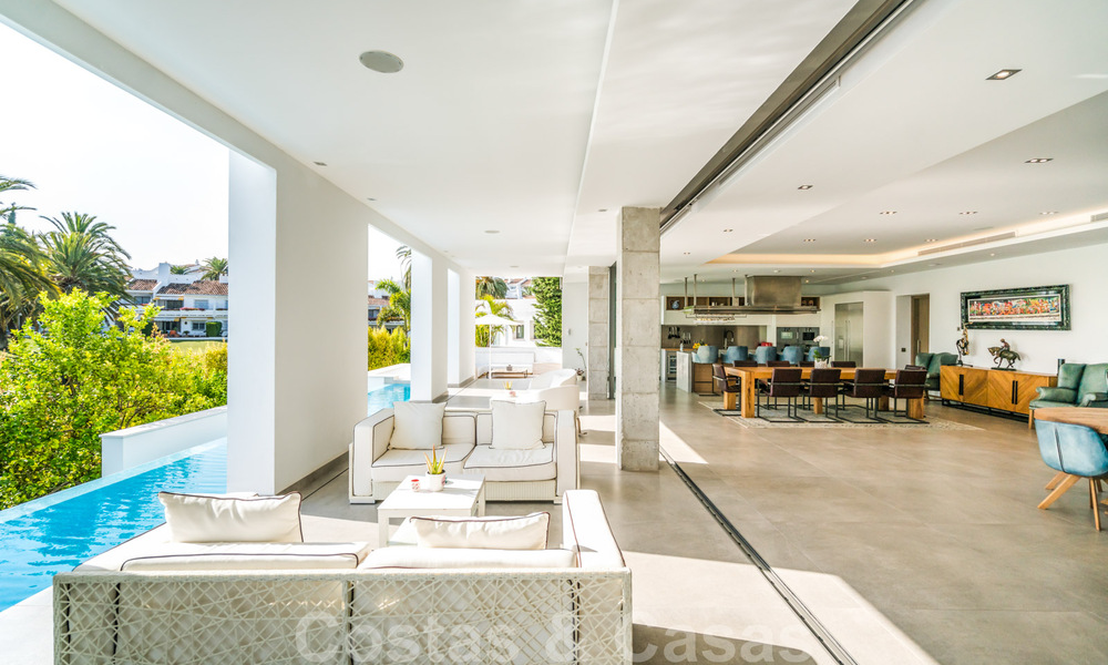 Breathtaking, ultra-modern, luxury villa for sale with panoramic sea views in Nueva Andalucia, Marbella within walking distance to Puerto Banus 39212