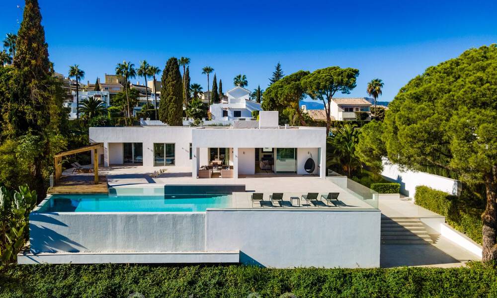 Contemporary, luxury villa for sale, frontline Las Brisas golf with stunning views in Nueva Andalucia, Marbella 39239