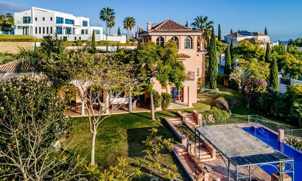 Luxury villa in attractive, Mediterranean style for sale with sea views in a five star golf resort in Benahavis - Marbella 39293