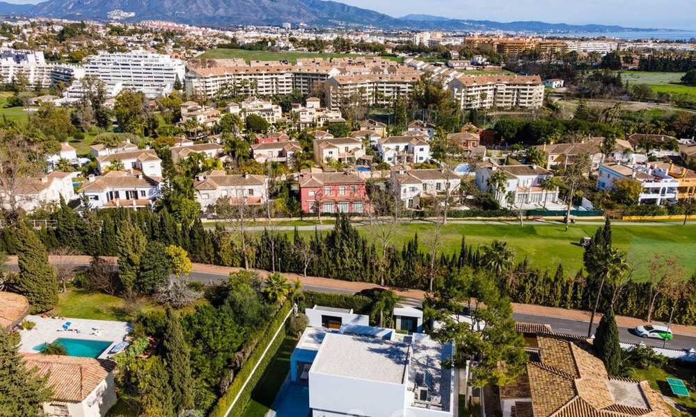 Ready to move in, new modern villa for sale in Guadalmina next to San Pedro in Marbella 39317