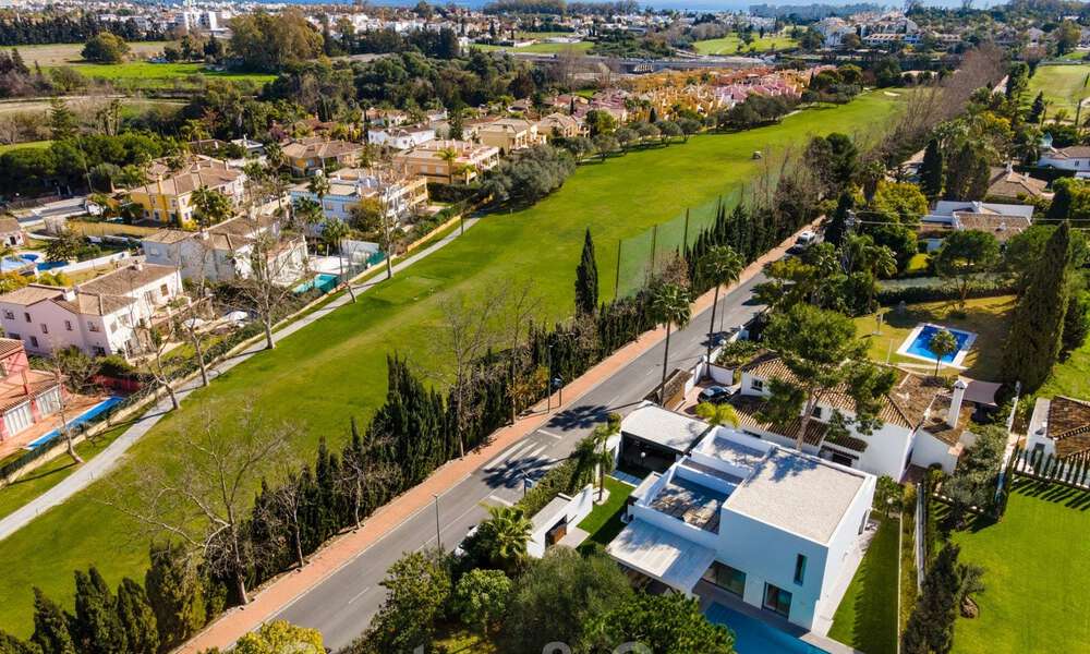Ready to move in, new modern villa for sale in Guadalmina next to San Pedro in Marbella 39321
