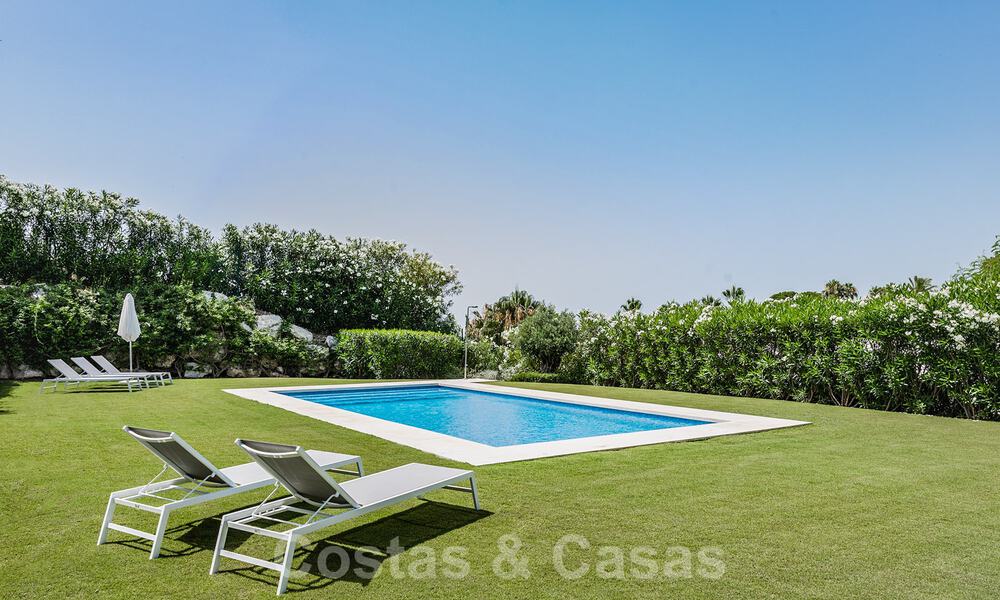 Modern luxury villa for sale in gated residential area in Nueva Andalucia, Marbella 39399