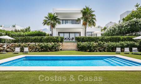 Modern luxury villa for sale in gated residential area in Nueva Andalucia, Marbella 39400