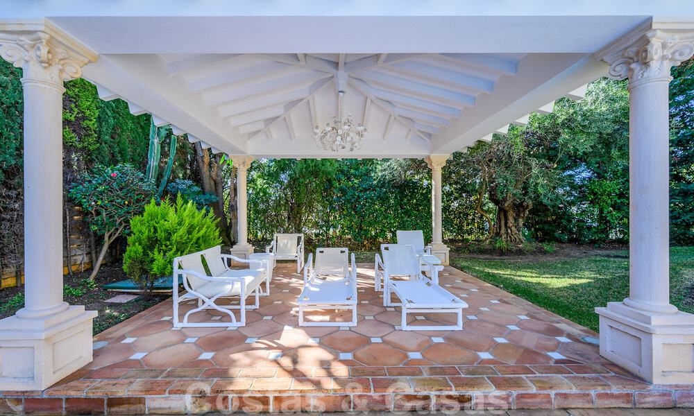 Spanish style villa for sale in the coveted beach area Bahia de Marbella 39459
