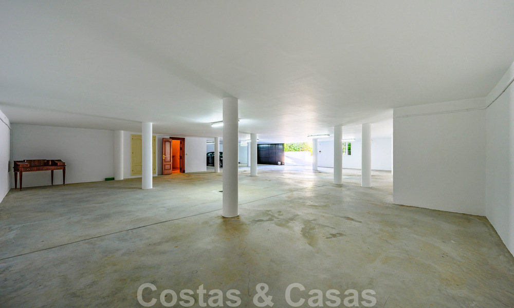 Spanish style villa for sale in the coveted beach area Bahia de Marbella 39470