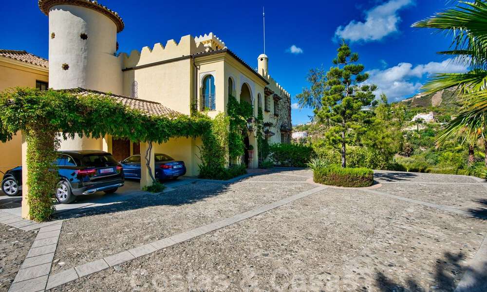 Luxury villa - mansion in an Alhambra style for sale in the exclusive Marbella Club Golf Resort in Benahavis on the Costa del Sol 39537