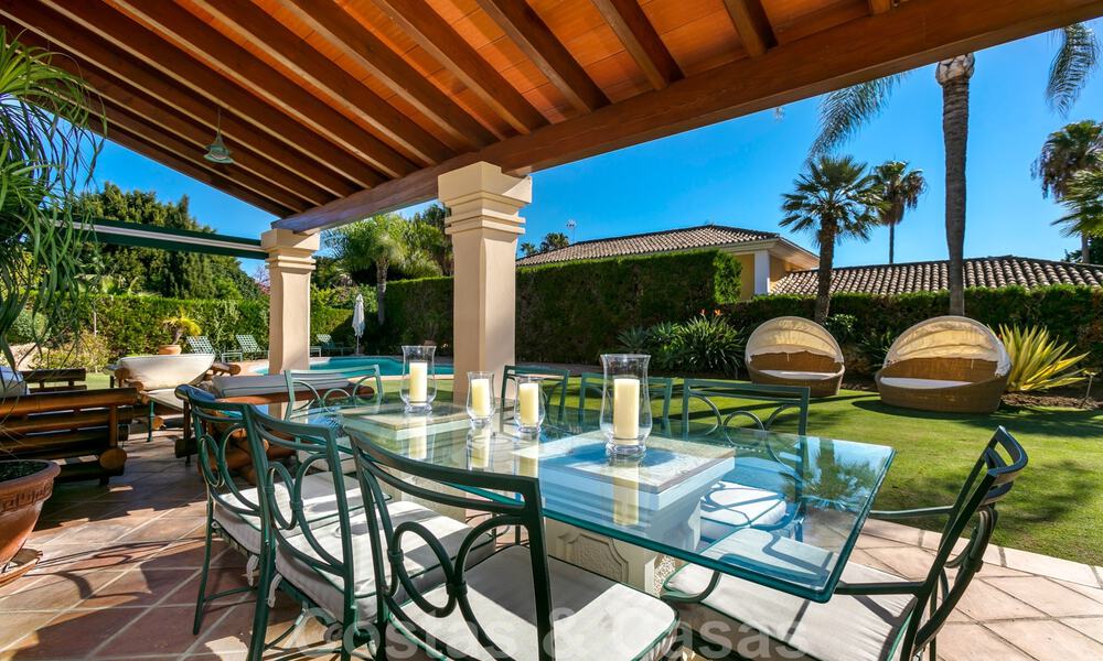 Luxury villa in Mediterranean style for sale within walking distance to the beach, golf course and amenities in the prestigious Guadalmina Baja in Marbella 39578
