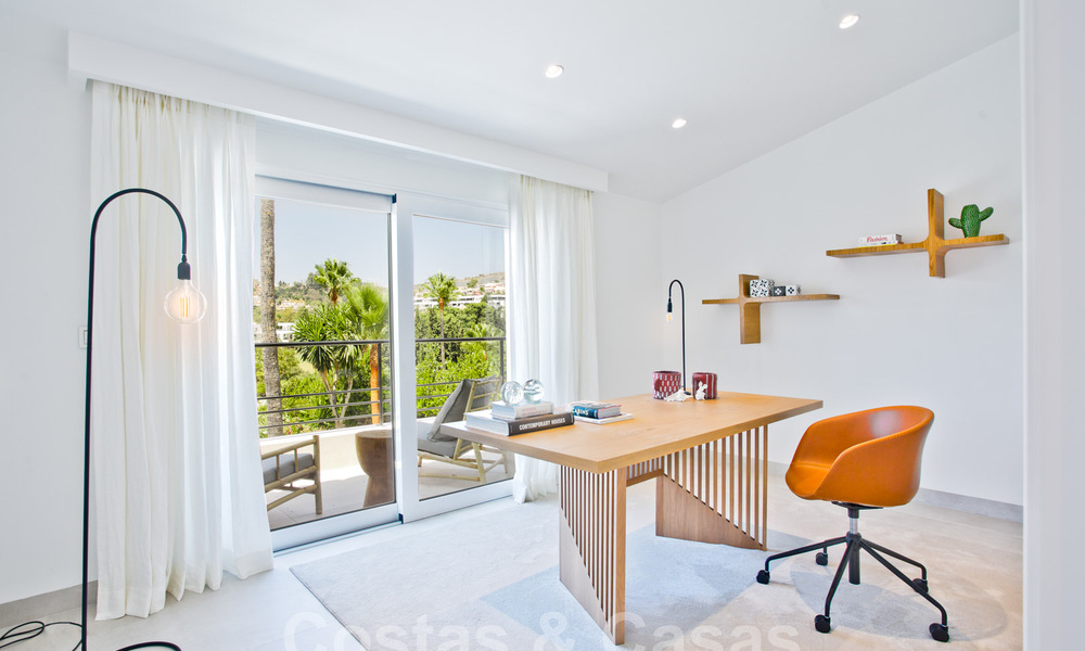 Renovated, spacious luxury villa for sale in a Mediterranean style with a contemporary design in Nueva Andalucia, Marbella 39610