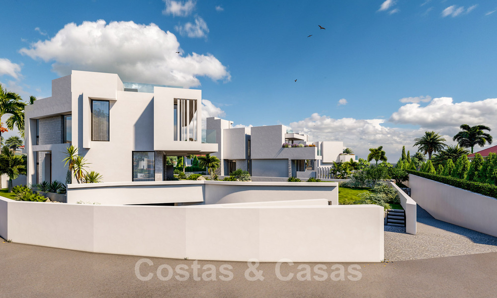 Luxurious, modern, new construction villas for sale on the beachside with sea views in Marbella East 39813
