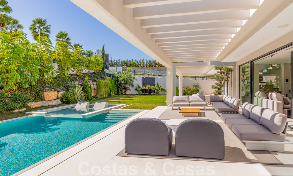 Turnkey, amazing, modern, contemporary villa for sale in Nueva Andalucia, Marbella 39892