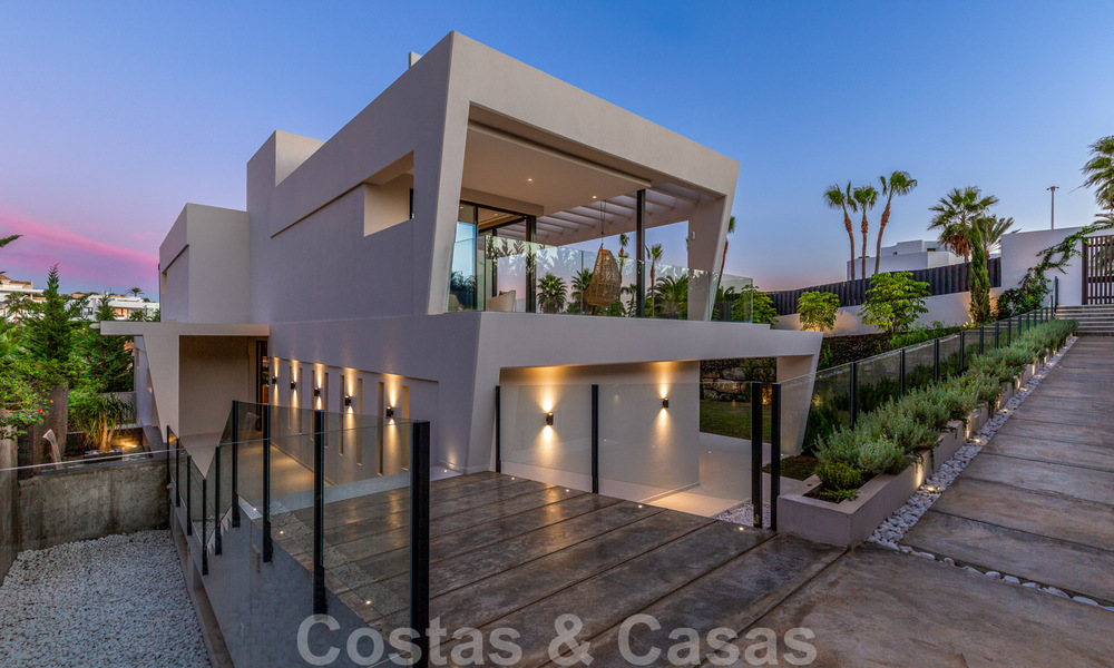 Turnkey, amazing, modern, contemporary villa for sale in Nueva Andalucia, Marbella 39914