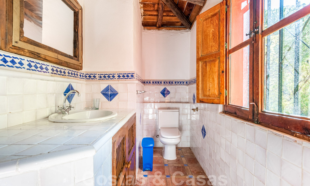 Traditional rustic style property for sale on a spacious plot of more than 17.000m² on the outskirts of town in exclusive Benahavis 39949