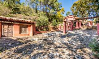 Traditional rustic style property for sale on a spacious plot of more than 17.000m² on the outskirts of town in exclusive Benahavis 39961 