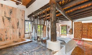 Traditional rustic style property for sale on a spacious plot of more than 17.000m² on the outskirts of town in exclusive Benahavis 55773 