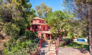 Traditional rustic style property for sale on a spacious plot of more than 17.000m² on the outskirts of town in exclusive Benahavis 55777 