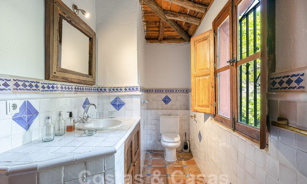Traditional rustic style property for sale on a spacious plot of more than 17.000m² on the outskirts of town in exclusive Benahavis 55780