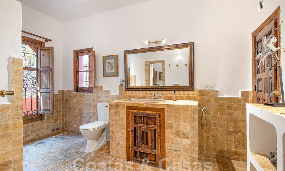 Traditional rustic style property for sale on a spacious plot of more than 17.000m² on the outskirts of town in exclusive Benahavis 55782