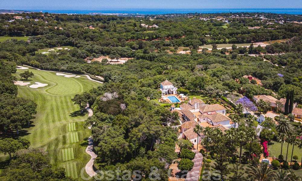 Breathtaking, stylish, Andalusian property for sale on first line golf in Altos de Valderrama, Sotogrande 39979