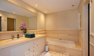 Spacious luxury apartment for sale with sea views, in a frontline beach complex on the New Golden Mile between Marbella and Estepona 39992 