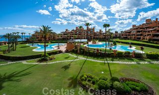 Spacious luxury apartment for sale with sea views, in a frontline beach complex on the New Golden Mile between Marbella and Estepona 40014 