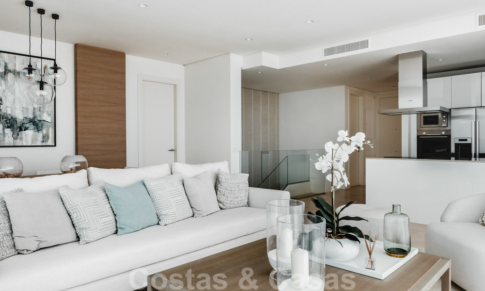 Ready to move in, modern - Andalusian new, luxury apartments for sale with sea views in a gated resort in Benahavis - Marbella 40254